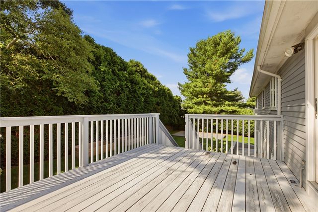18 Waterman Street, Bristol, RI 02809
