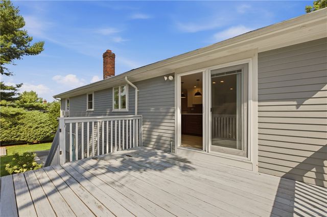 18 Waterman Street, Bristol, RI 02809