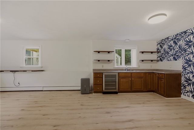 18 Waterman Street, Bristol, RI 02809