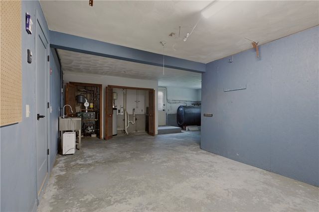 18 Waterman Street, Bristol, RI 02809