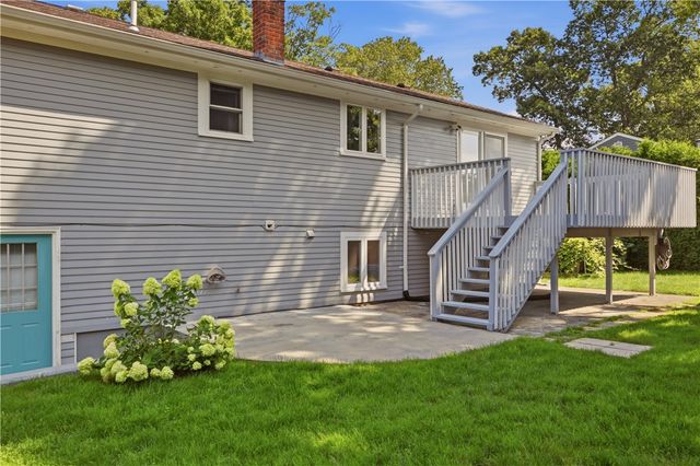 18 Waterman Street, Bristol, RI 02809