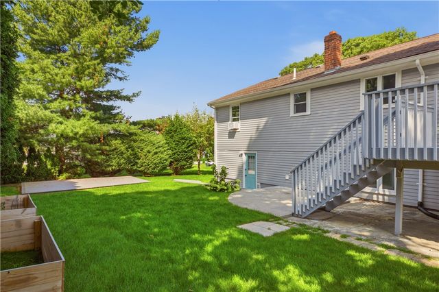 18 Waterman Street, Bristol, RI 02809