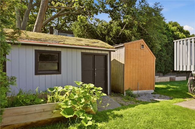 18 Waterman Street, Bristol, RI 02809