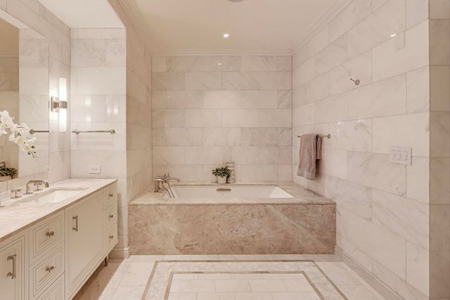 435 N Michigan Avenue 1105, Chicago, IL 60611