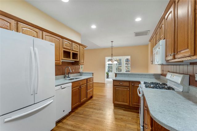 310 Falcons Nest Road, Walhalla, SC 29691