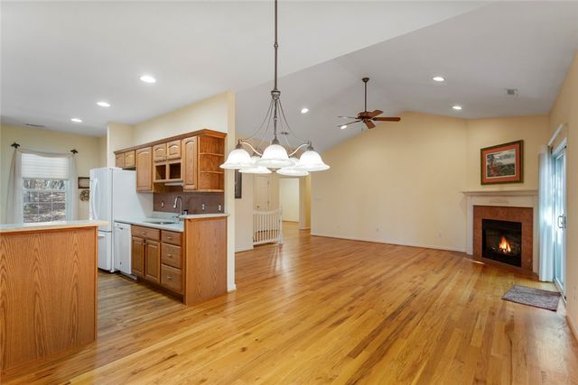 310 Falcons Nest Road, Walhalla, SC 29691