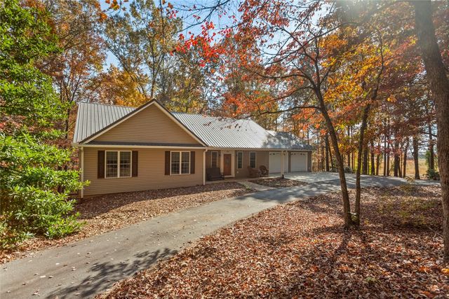 310 Falcons Nest Road, Walhalla, SC 29691