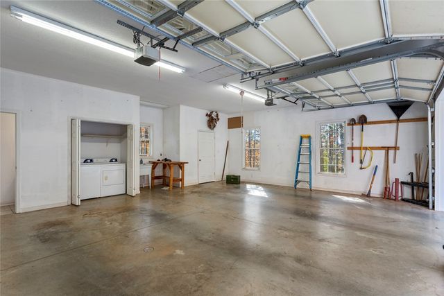 310 Falcons Nest Road, Walhalla, SC 29691