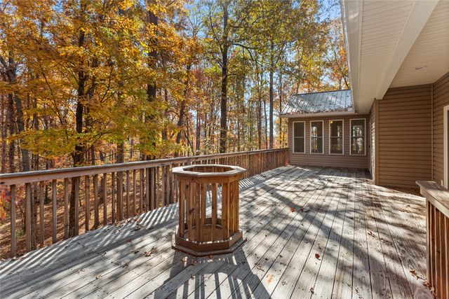 310 Falcons Nest Road, Walhalla, SC 29691