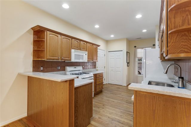 310 Falcons Nest Road, Walhalla, SC 29691