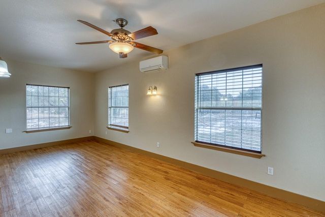 1838 County Road 100, Burnet, TX 78611