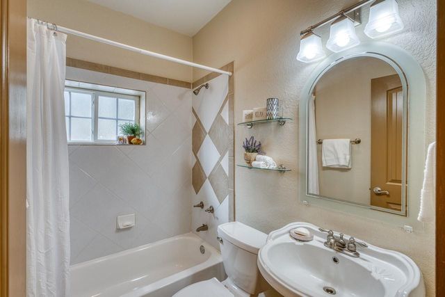 1838 County Road 100, Burnet, TX 78611