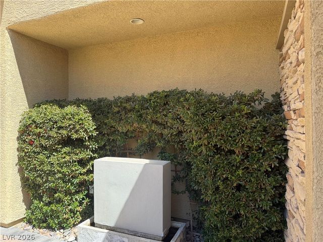 817 Orchard Course Drive, Las Vegas, NV 89148