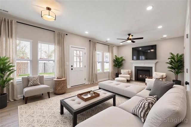 4165 Williamson ST, Chesapeake, VA 23324