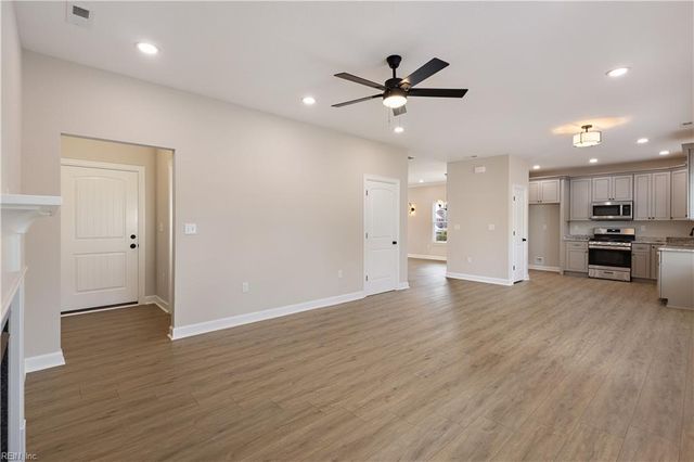 4165 Williamson ST, Chesapeake, VA 23324