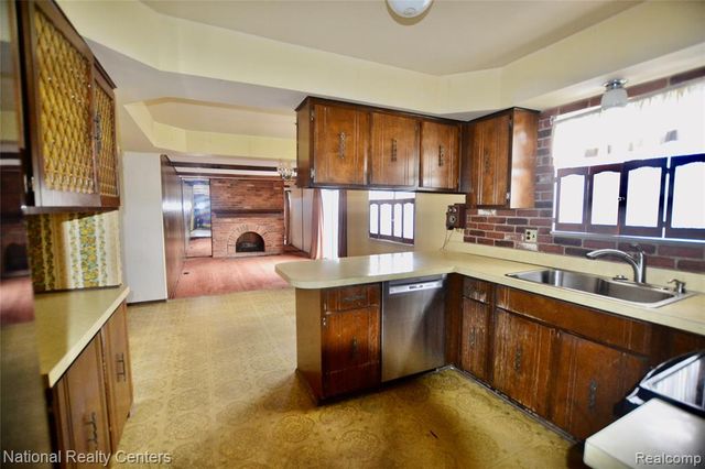 36306 Weber Drive, Sterling Heights, MI 48310