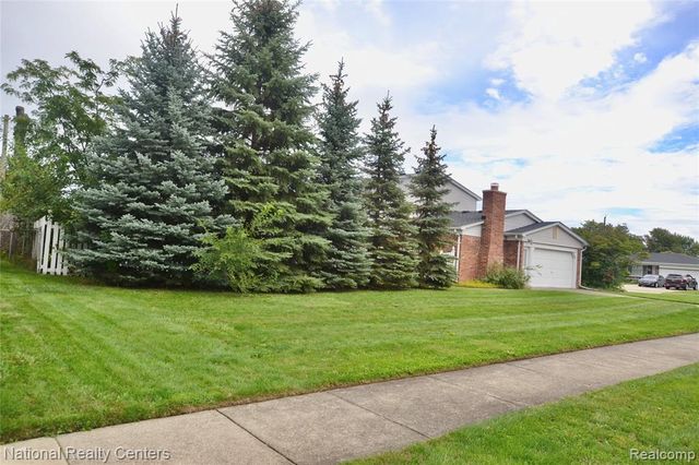 36306 Weber Drive, Sterling Heights, MI 48310