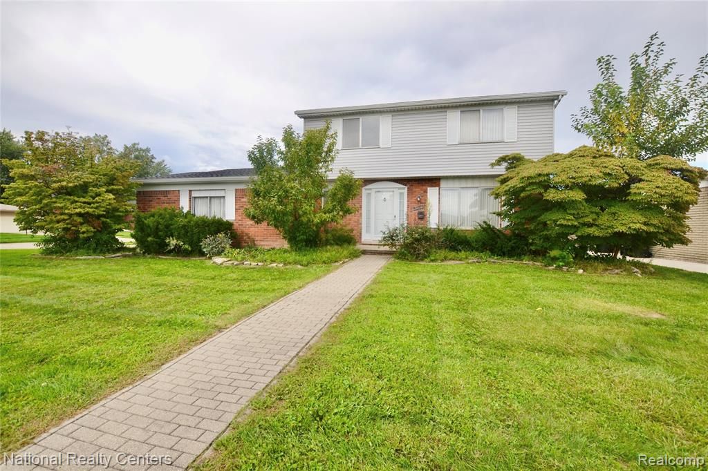 36306 Weber Drive, Sterling Heights, MI 48310