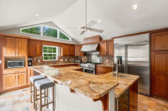 1204 Aladdin Road, Lookout Mountain, GA 30750