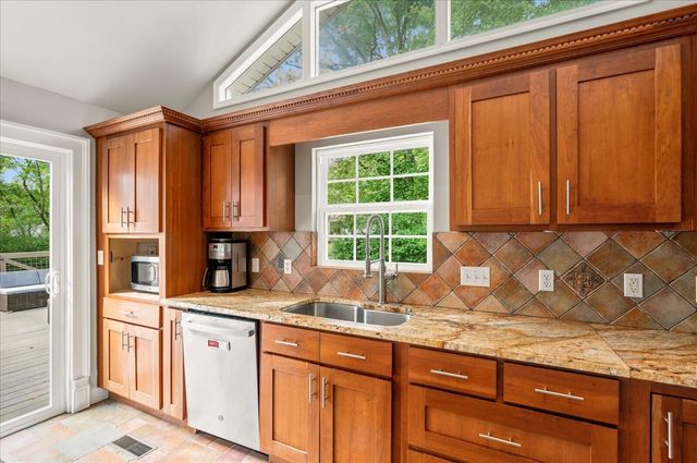 1204 Aladdin Road, Lookout Mountain, GA 30750