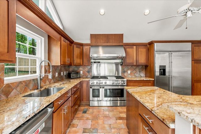1204 Aladdin Road, Lookout Mountain, GA 30750