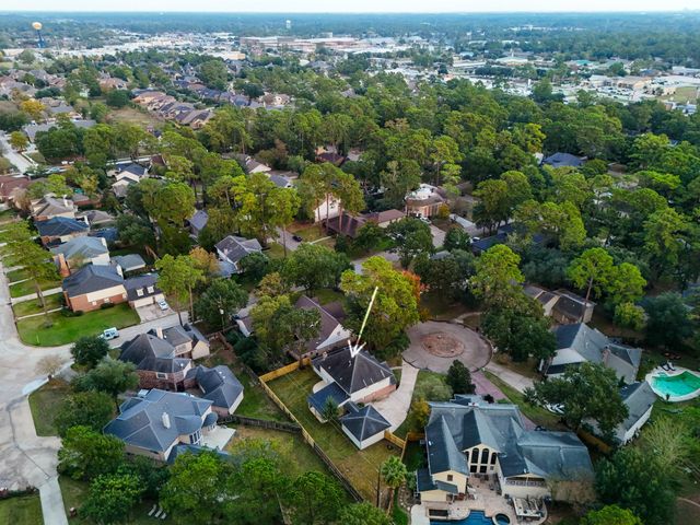 8006 Vickridge Lane, Spring, TX 77379