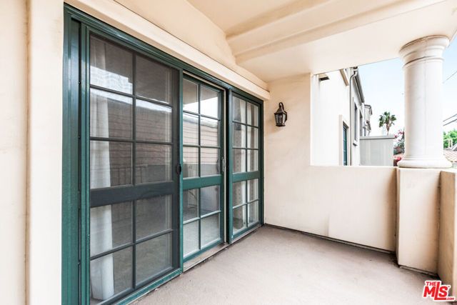 851 N San Vicente Boulevard 115, West Hollywood, CA 90069