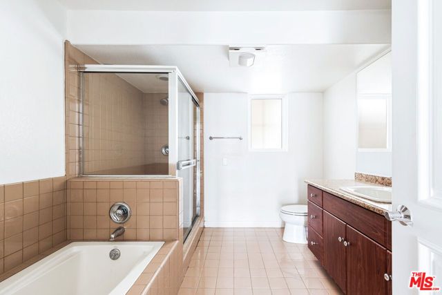 851 N San Vicente Boulevard 115, West Hollywood, CA 90069