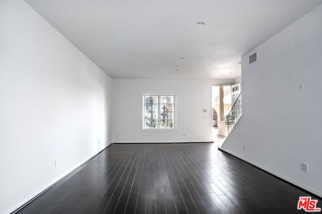 851 N San Vicente Boulevard 115, West Hollywood, CA 90069