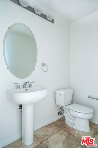 851 N San Vicente Boulevard 115, West Hollywood, CA 90069