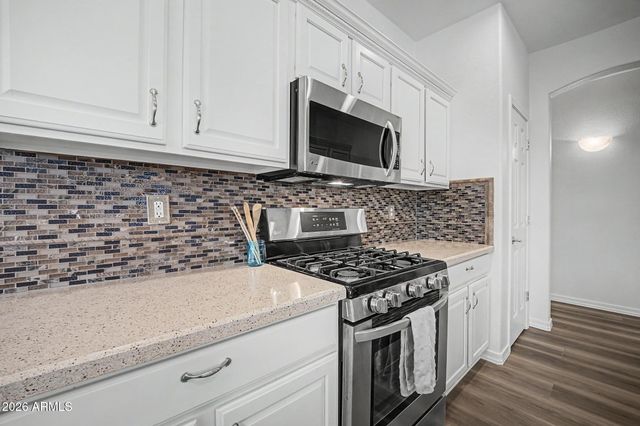 3211 E GLENEAGLE Drive, Chandler, AZ 85249