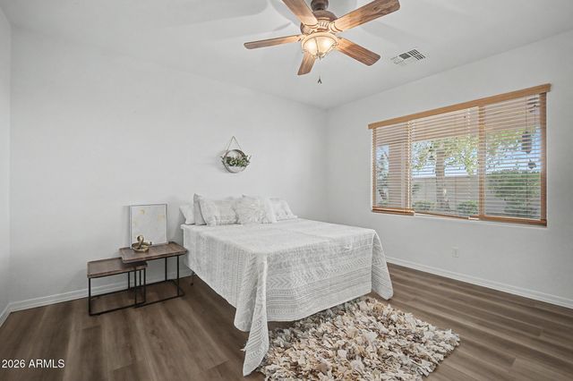 3211 E GLENEAGLE Drive, Chandler, AZ 85249