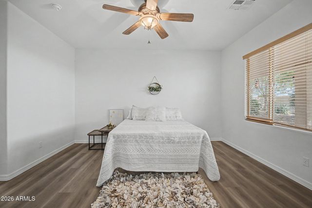 3211 E GLENEAGLE Drive, Chandler, AZ 85249