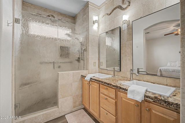 3211 E GLENEAGLE Drive, Chandler, AZ 85249