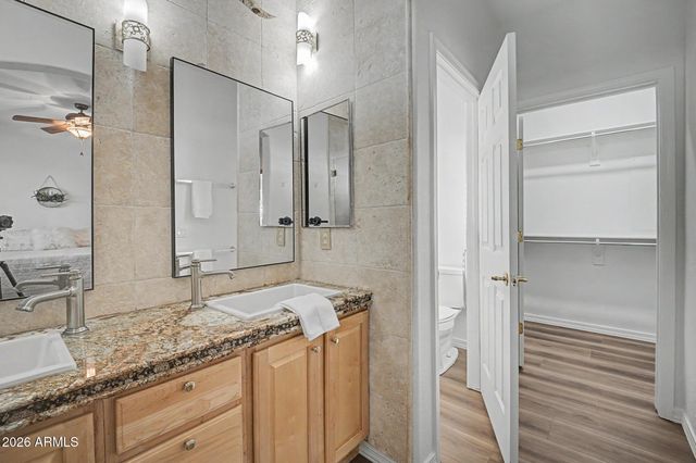 3211 E GLENEAGLE Drive, Chandler, AZ 85249