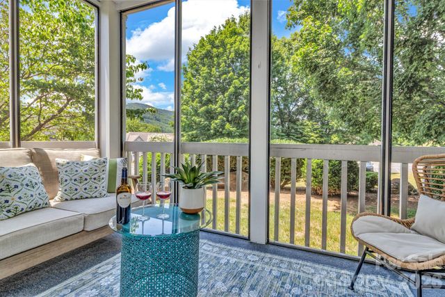2601 Sagamore Lane, Asheville, NC 28806
