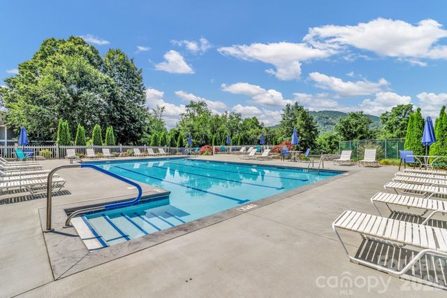 2601 Sagamore Lane, Asheville, NC 28806