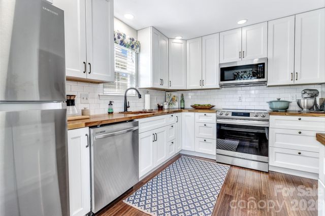 2601 Sagamore Lane, Asheville, NC 28806