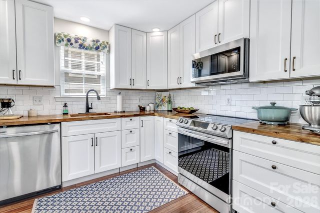 2601 Sagamore Lane, Asheville, NC 28806