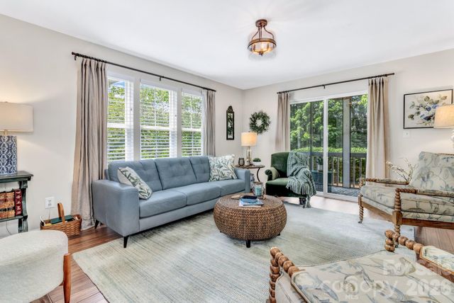 2601 Sagamore Lane, Asheville, NC 28806