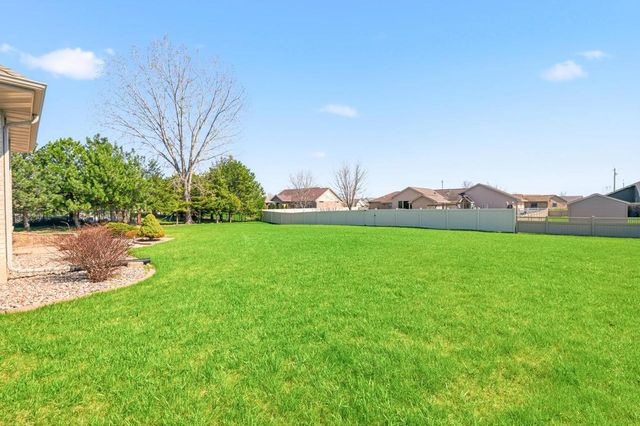 1529 SILVER MAPLE DRIVE, De Pere, WI 54115