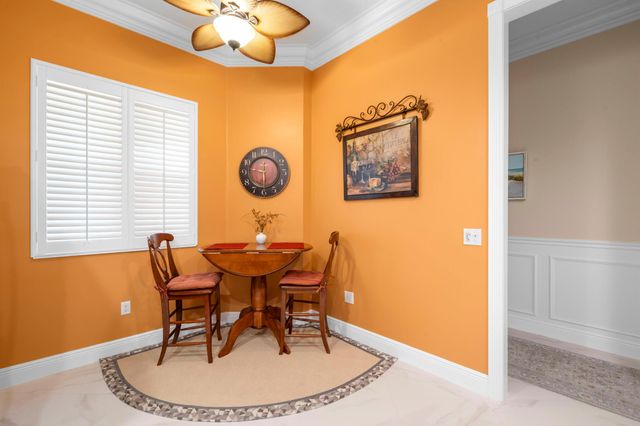 8 Harbour Isle Drive E 5, Fort Pierce, FL 34949