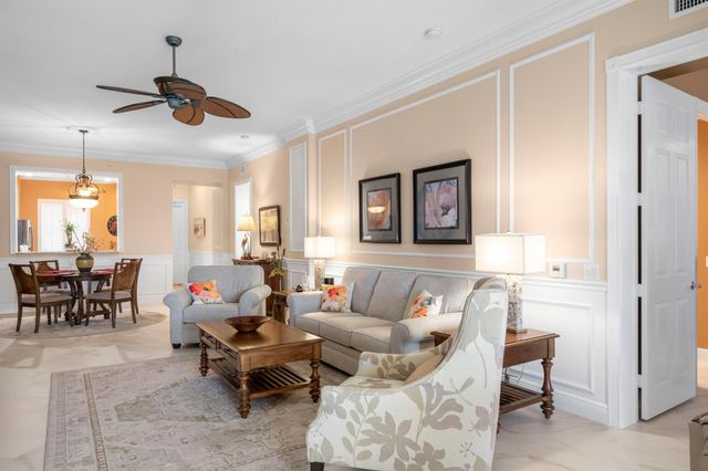 8 Harbour Isle Drive E 5, Fort Pierce, FL 34949