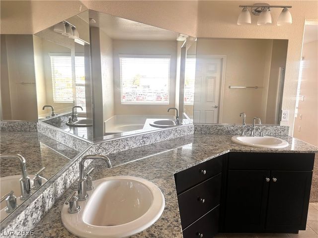 5380 Jade Crystal Avenue, Las Vegas, NV 89146