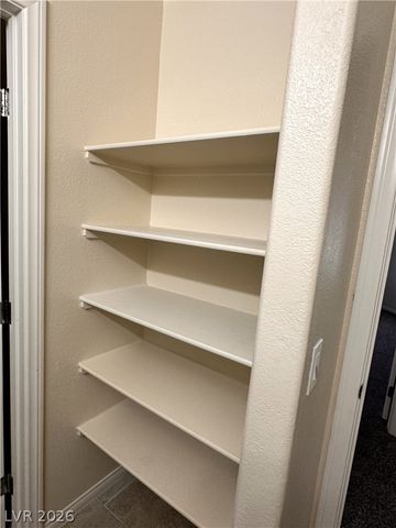 5380 Jade Crystal Avenue, Las Vegas, NV 89146