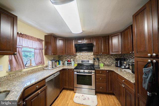 816 KENDRICK ST, Philadelphia, PA 19111