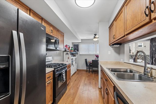 7932 164th Court 251, Tinley Park, IL 60477
