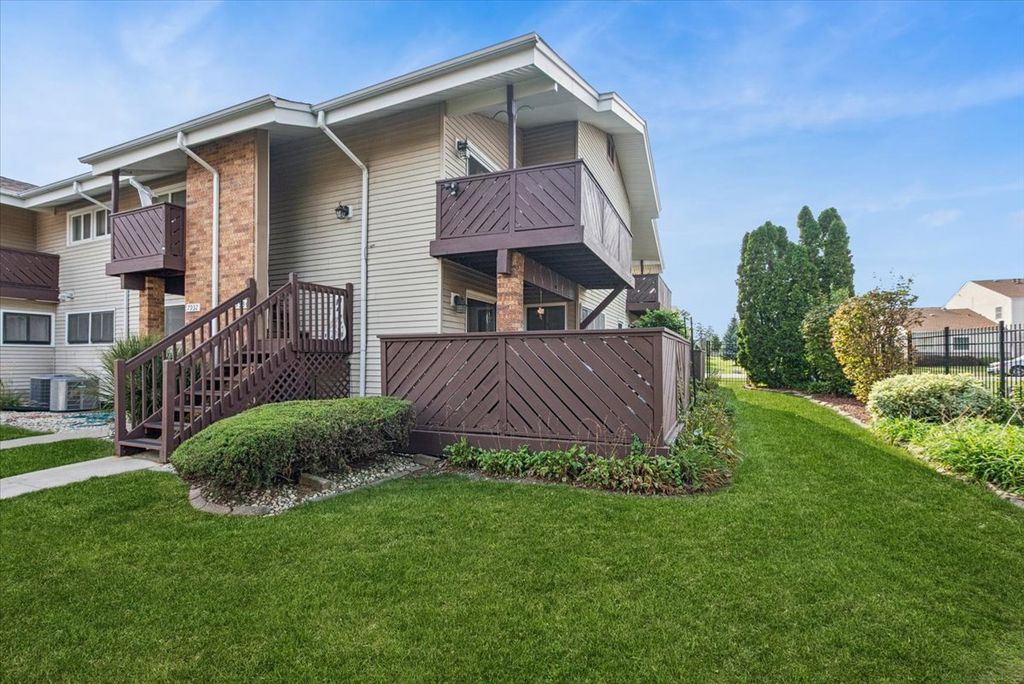 7932 164th Court 251, Tinley Park, IL 60477