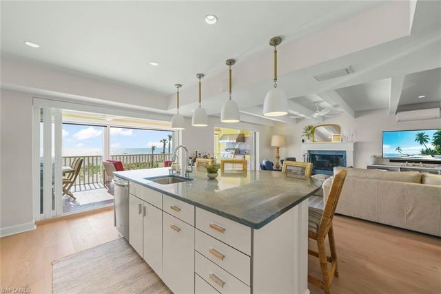1 Sunset Captiva LN, Captiva, FL 33924