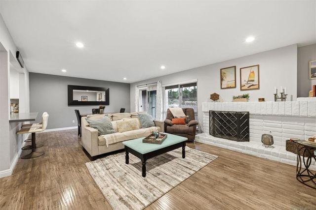 12089 Caminito Campana, San Diego, CA 92128